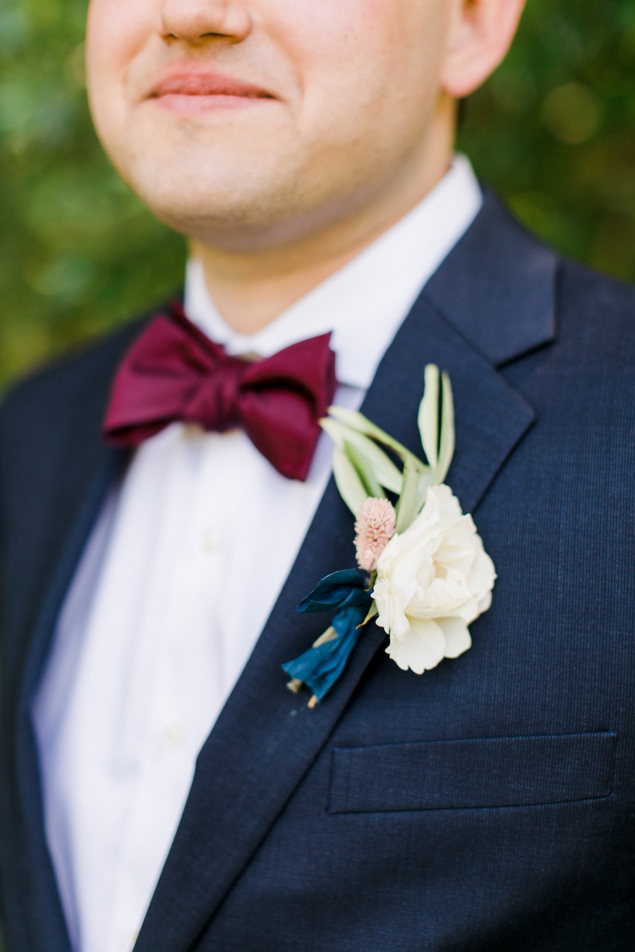 A groom and his boutonniere 