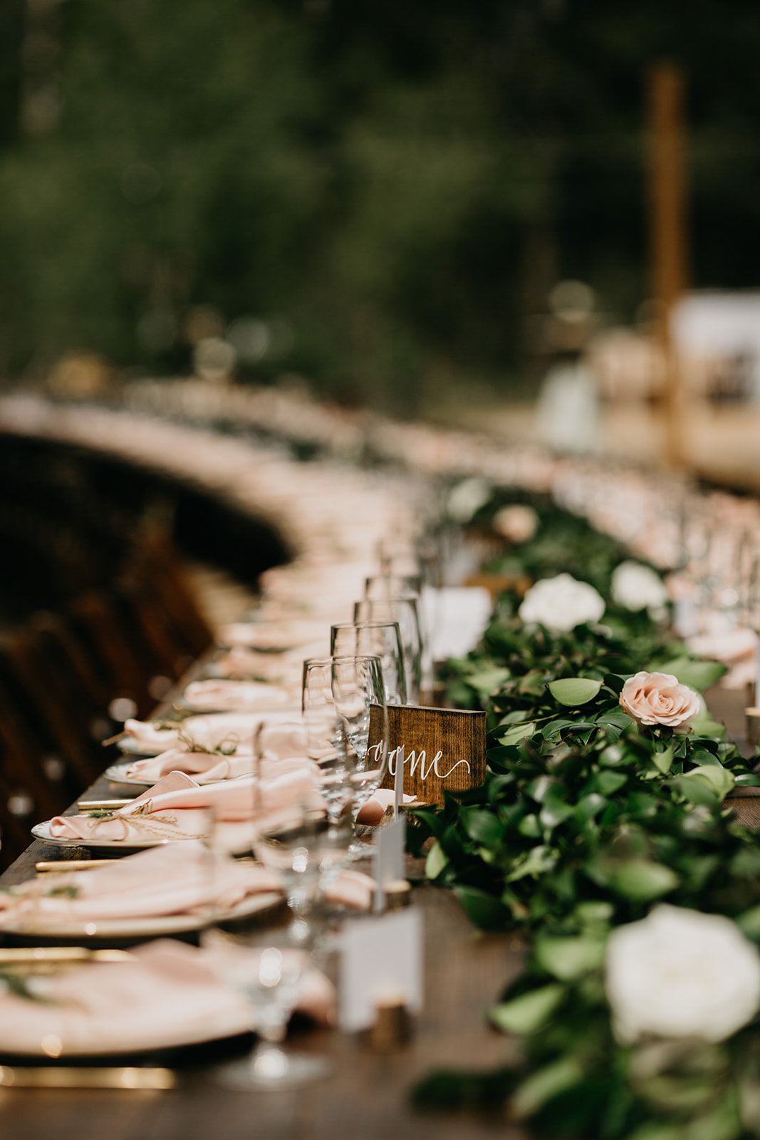 A reception table garland