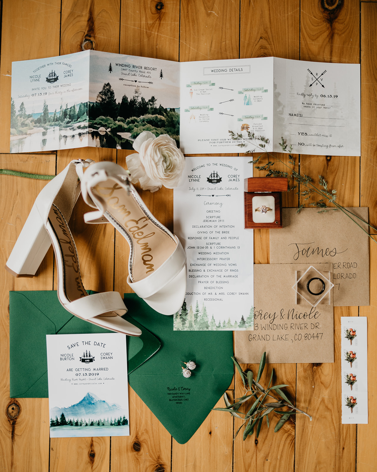 Mountain themed invitation suite