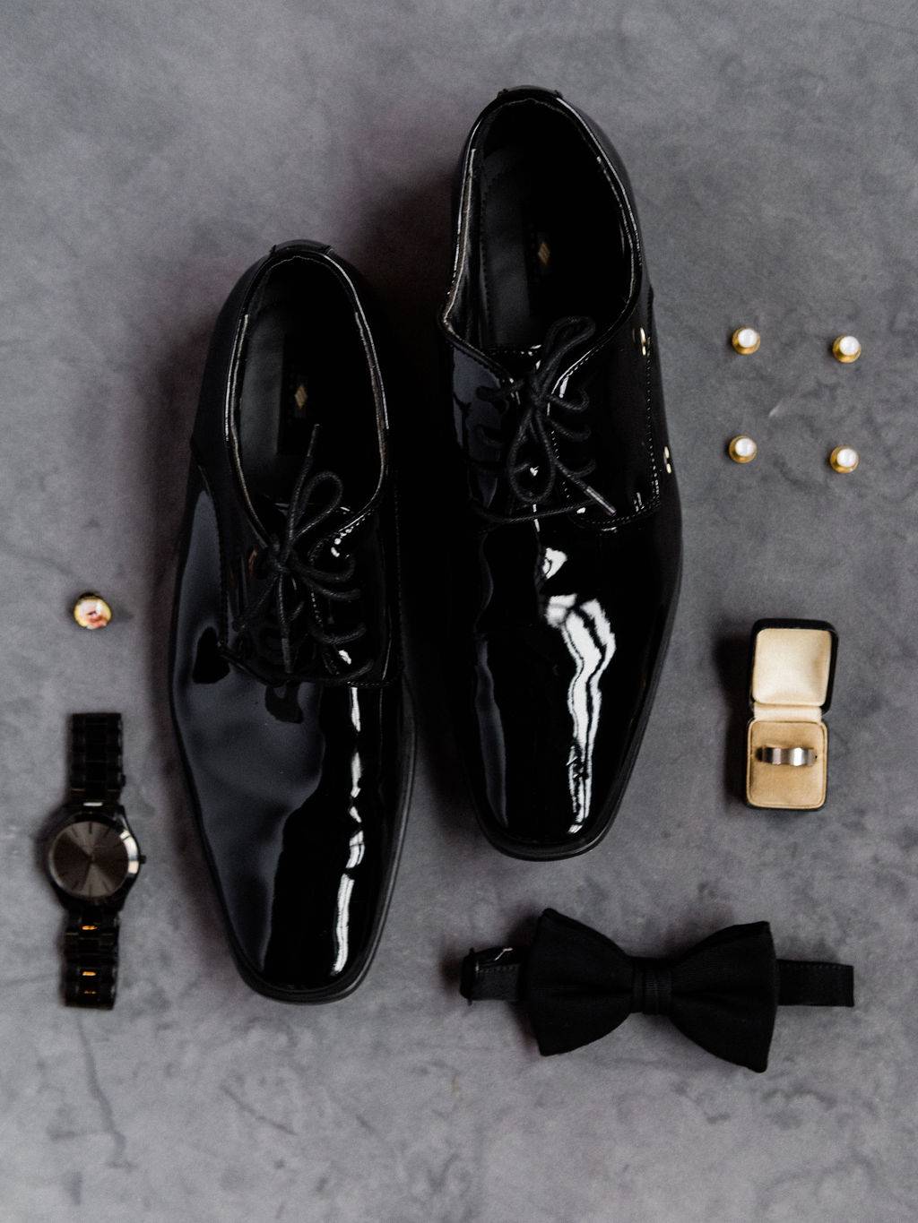 A groom's shoes