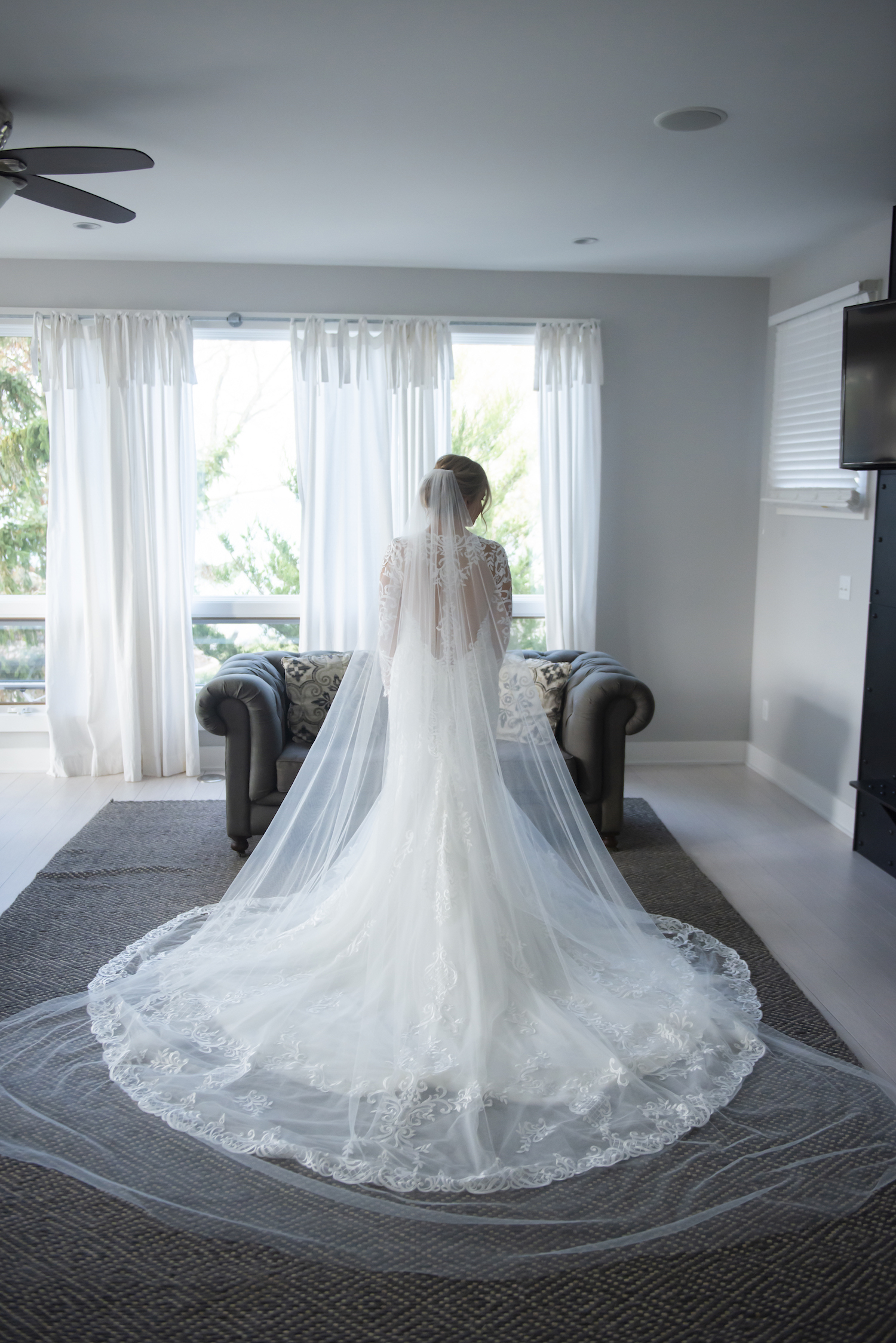 Back of bride's wedding dress