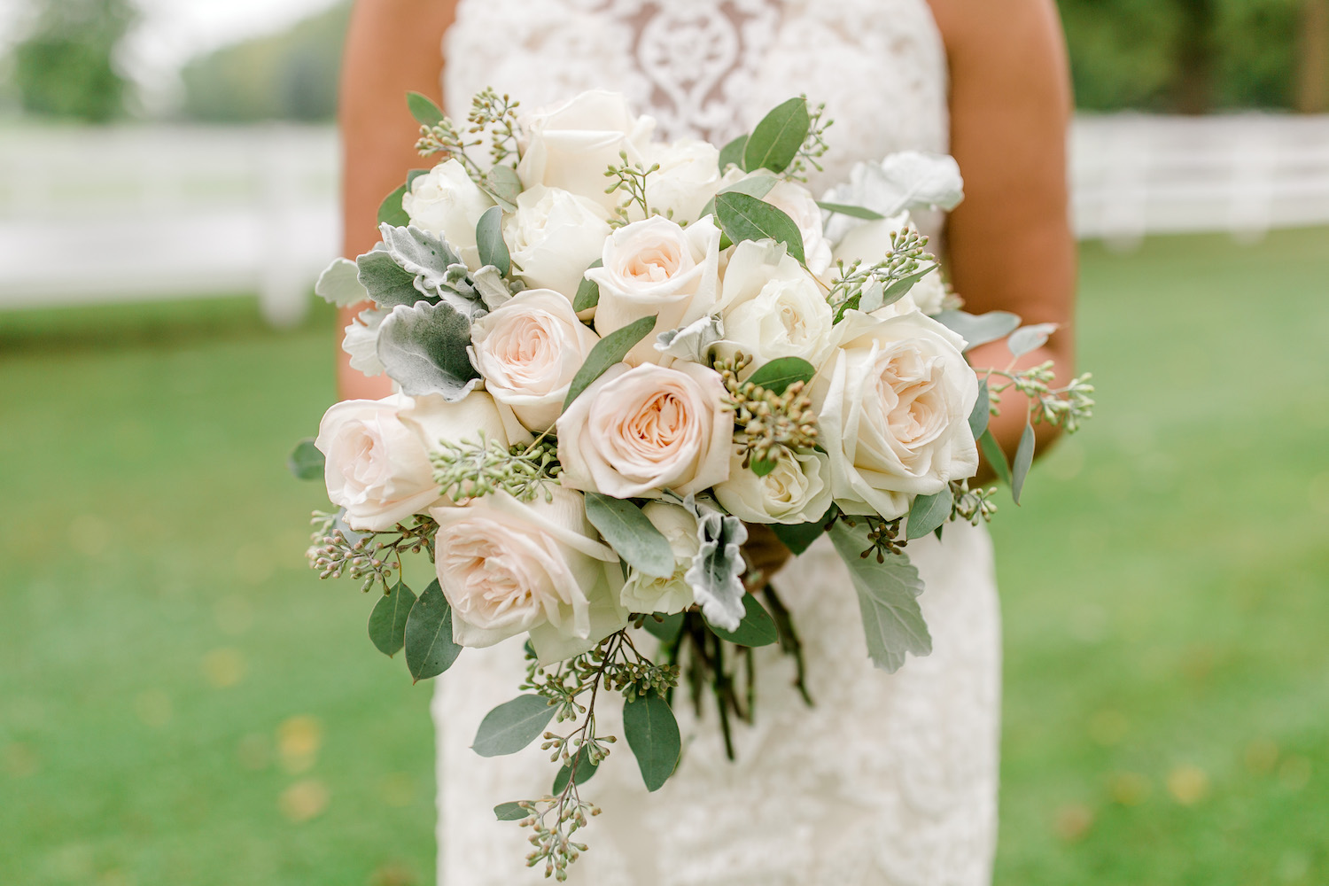 Brides bouquet for her Wallinwood Springs Golf Course wedding