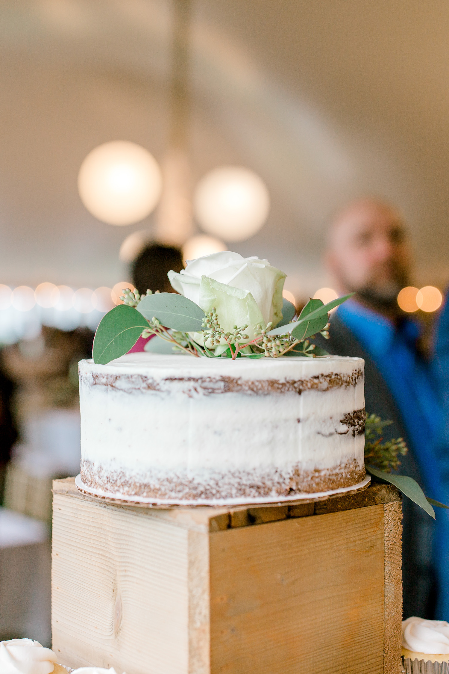 Wallinwood Springs Golf Course wedding cake