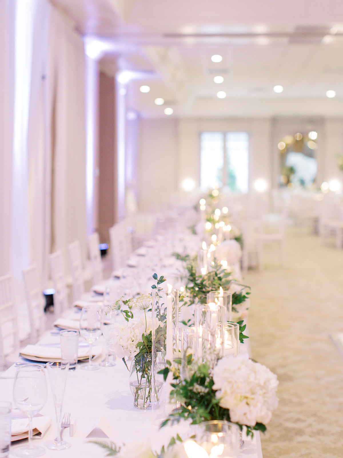 Head table candle and floral decor