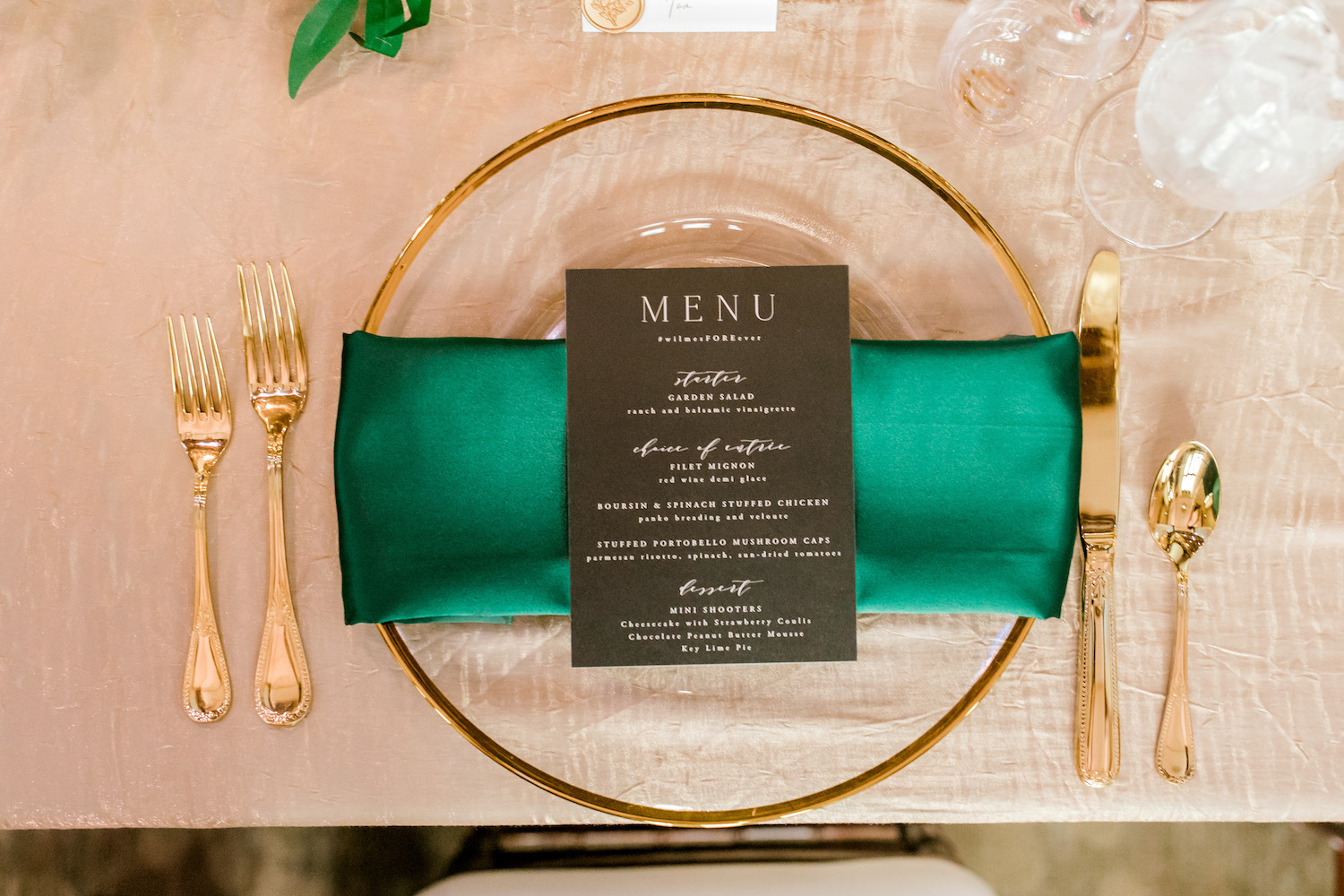 Tableware setup with menu