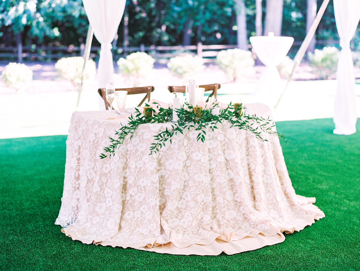 Sweetheart table setup for Apple Blossom resort wedding